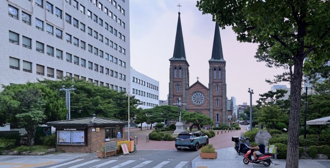 계산성당 연도실 전경 사진.