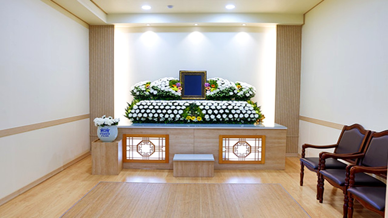 청기와장례식장 송림점 헌화 공간